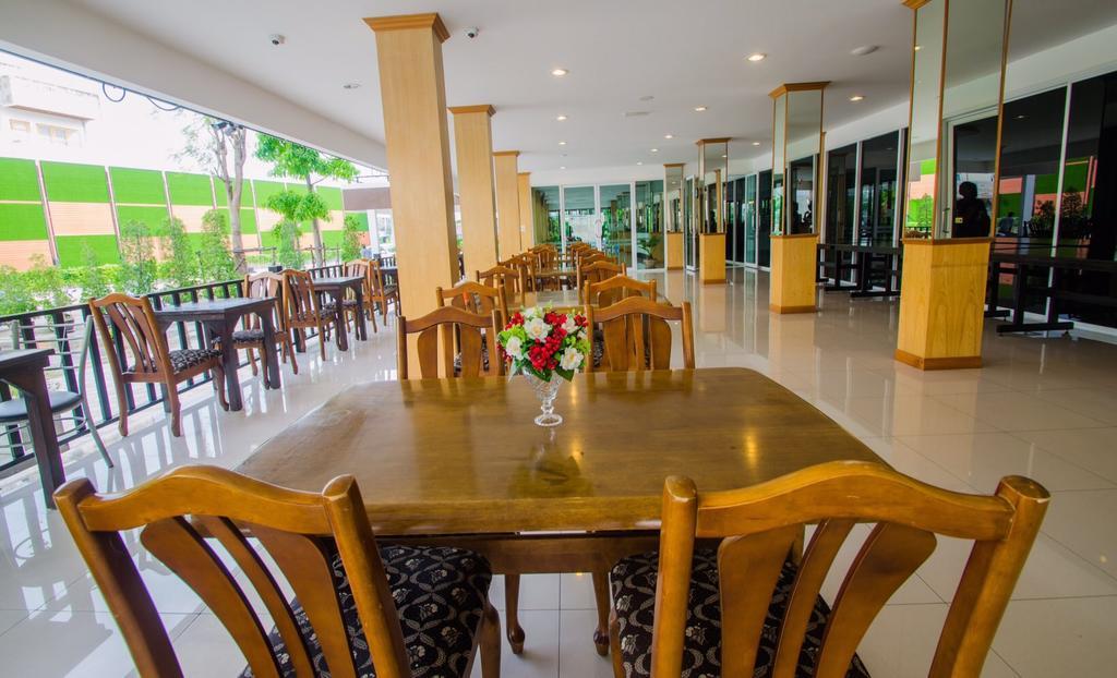 Th Beach Hotel Hua Hin Dış mekan fotoğraf