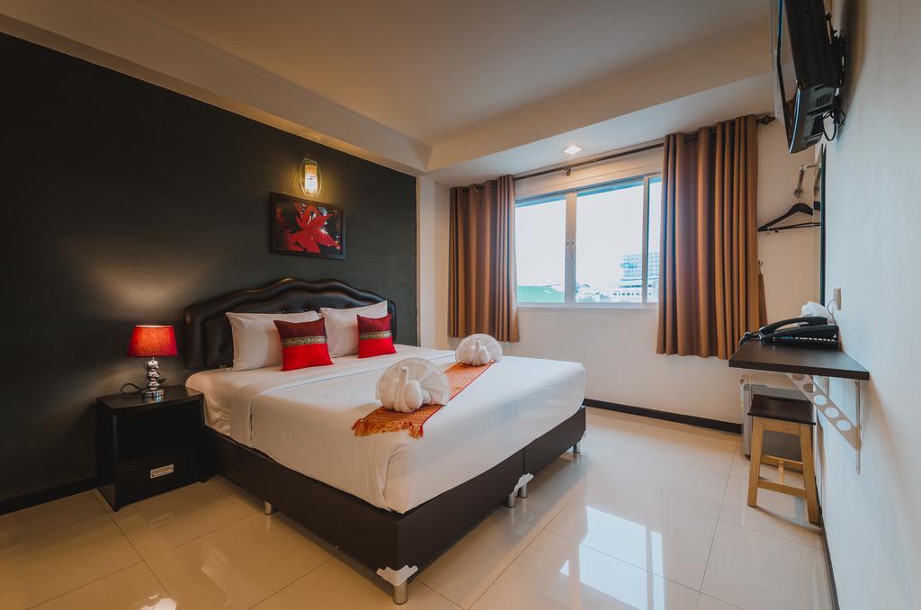 Th Beach Hotel Hua Hin Dış mekan fotoğraf