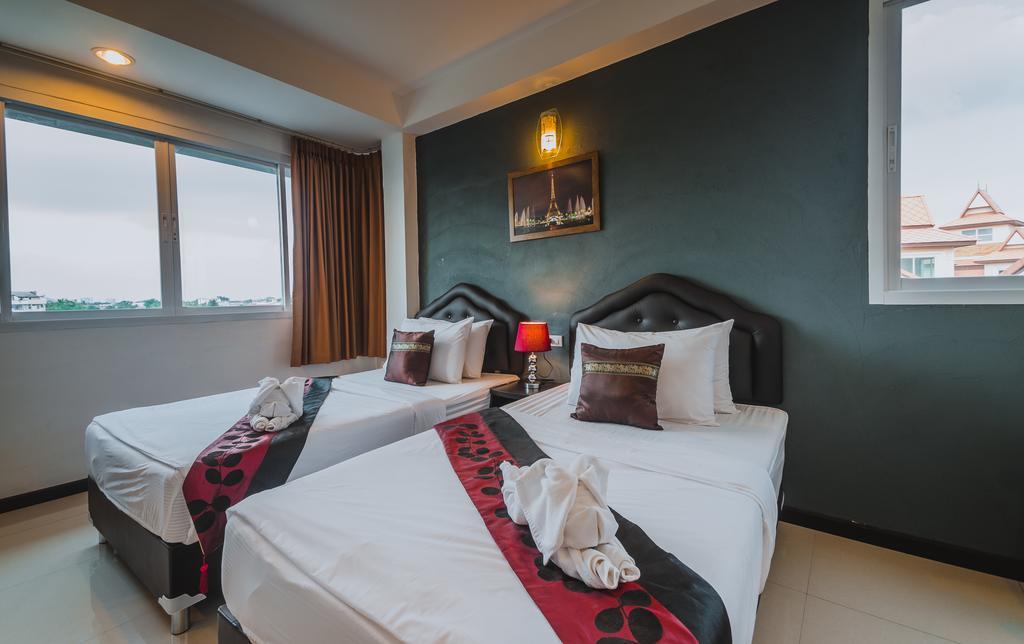 Th Beach Hotel Hua Hin Dış mekan fotoğraf