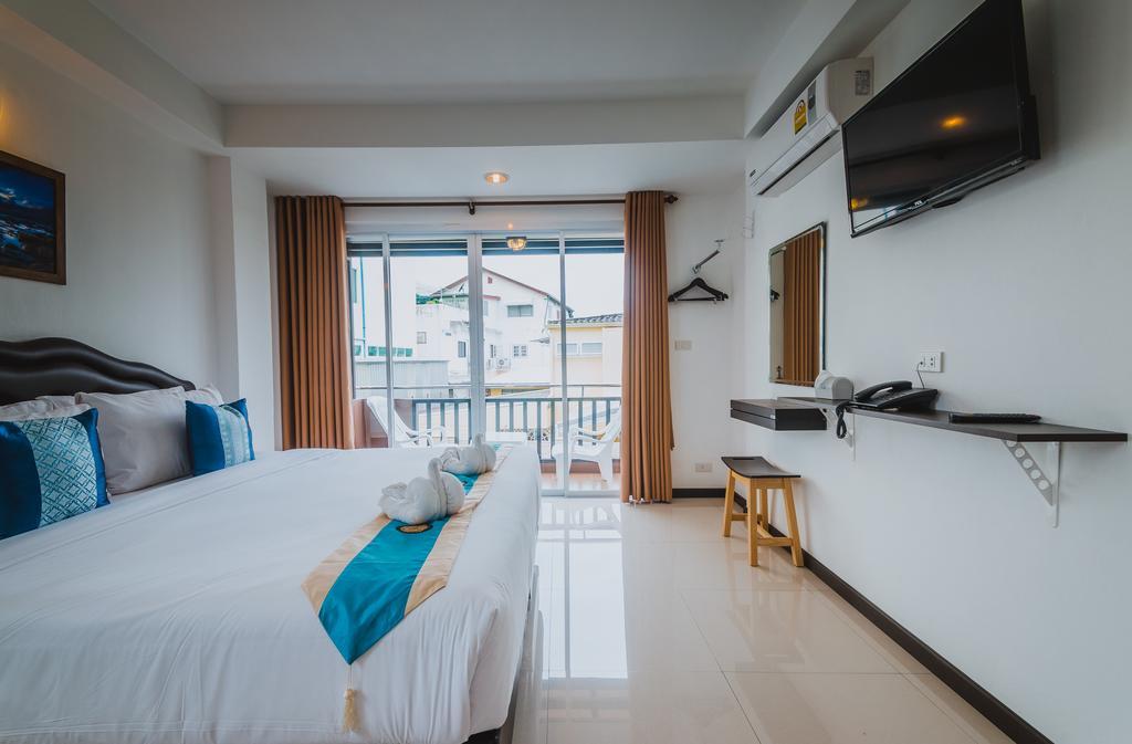 Th Beach Hotel Hua Hin Dış mekan fotoğraf