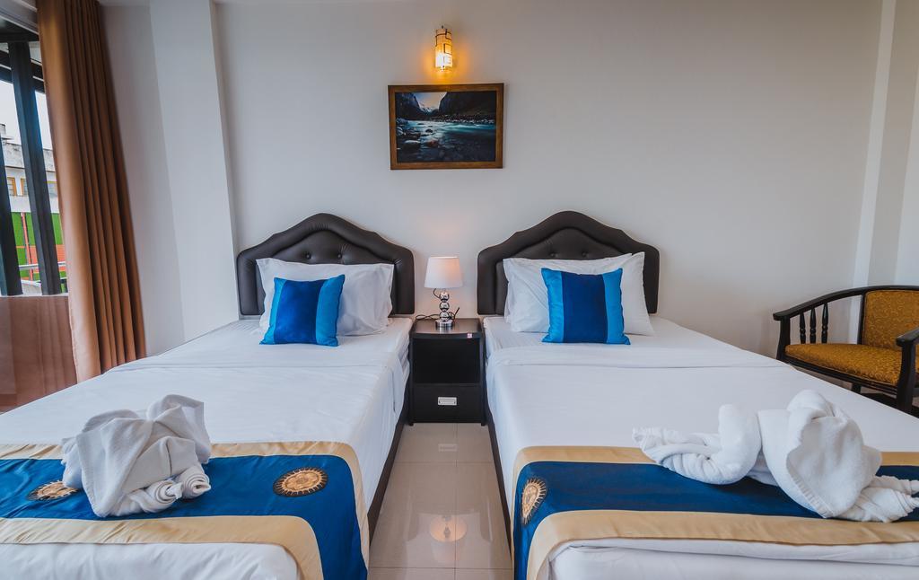 Th Beach Hotel Hua Hin Dış mekan fotoğraf